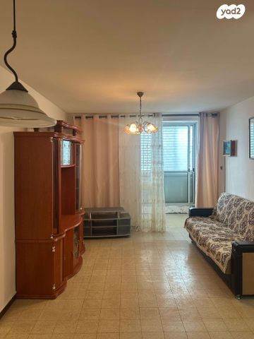 יצחק בן צבי 22