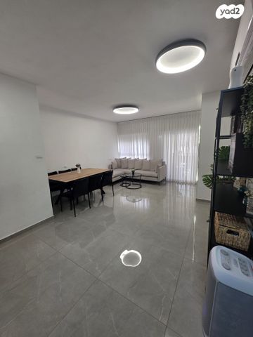 דרך מנחם בגין 