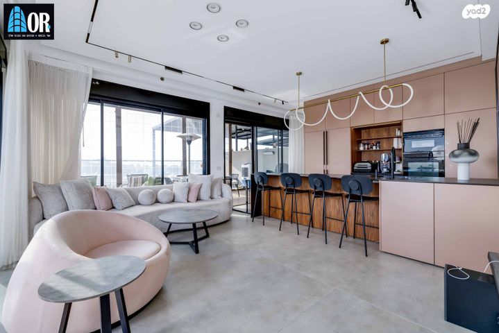 מודעת נכס, נתן ברניצקי, רמז, מערב ותיק, ראשון לציון