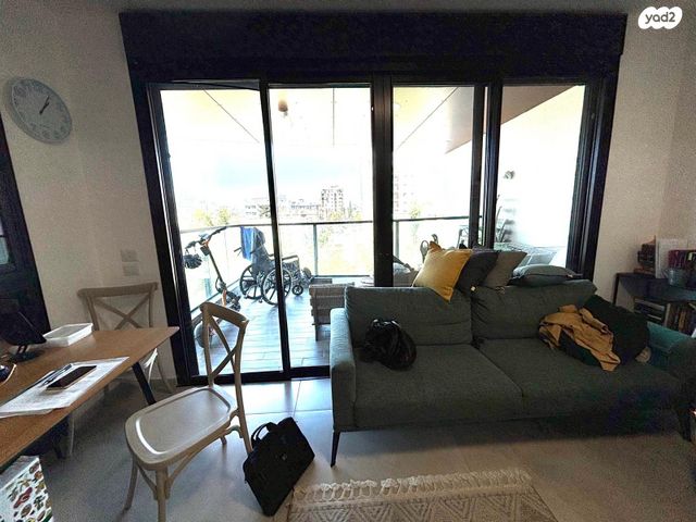 מודעת נכס, שדרות הצנחנים, נגבה, רמת גן