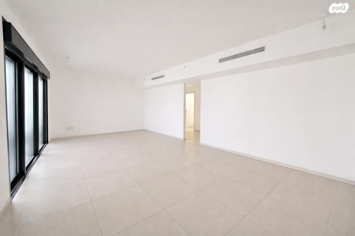 אמנון ליפקין שחק 