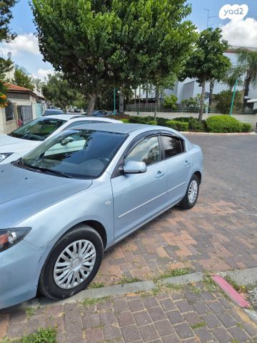 מודעת רכב מאזדה 3