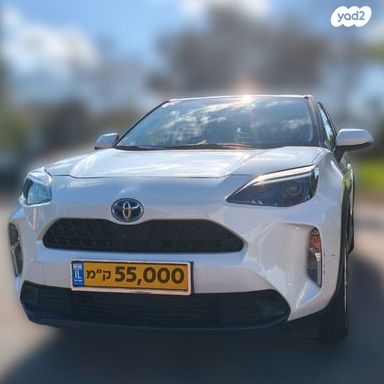 מודעת רכב טויוטה יאריס קרוס