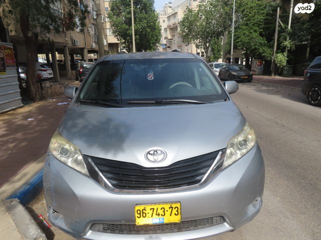 מודעת רכב טויוטה סיינה