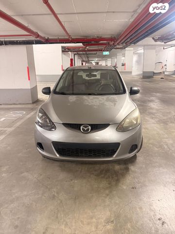 מודעת רכב מאזדה 2