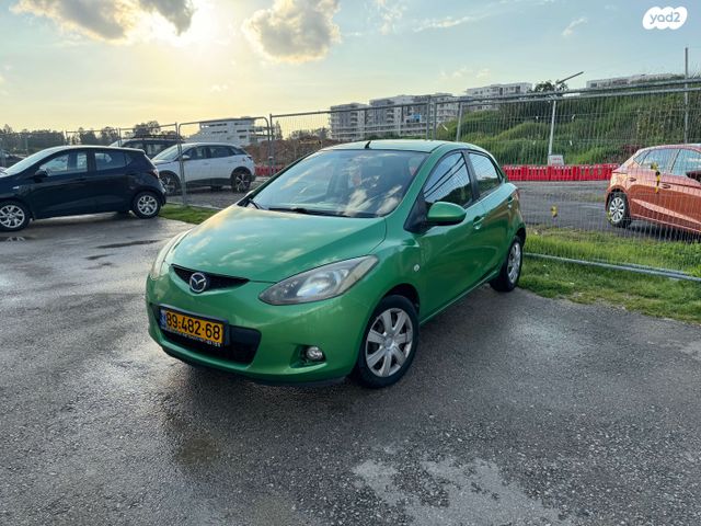 מודעת רכב מאזדה 2