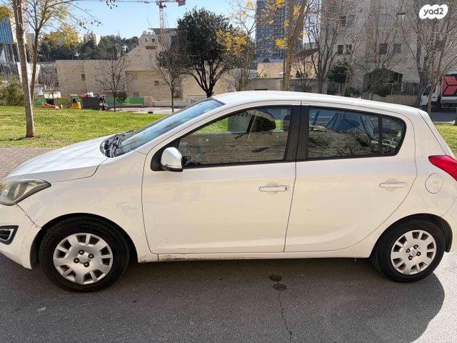 מודעת רכב יונדאי i20