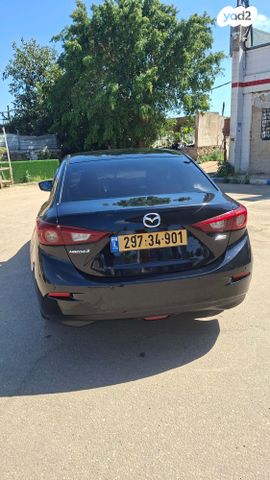 מודעת רכב מאזדה 3