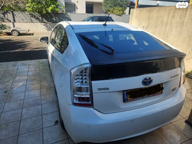 מודעת רכב טויוטה פריוס