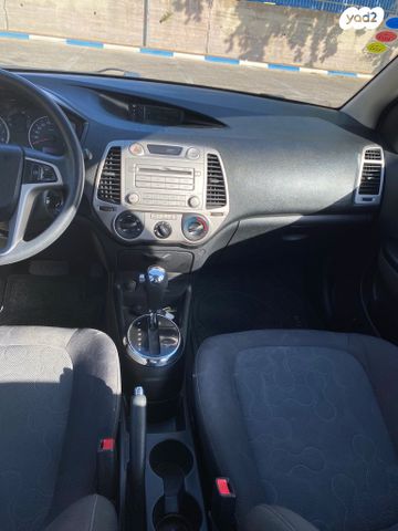 מודעת רכב יונדאי i20