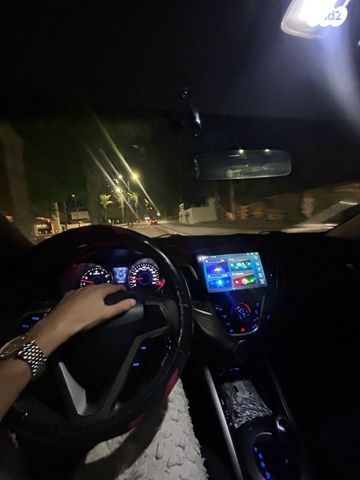 מודעת רכב יונדאי ולוסטר