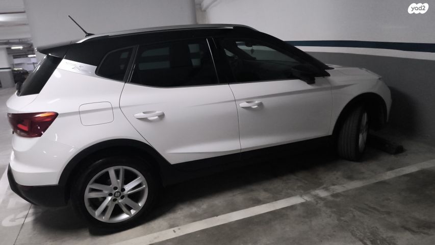 מודעת רכב סיאט ארונה