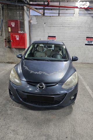 מודעת רכב מאזדה 2