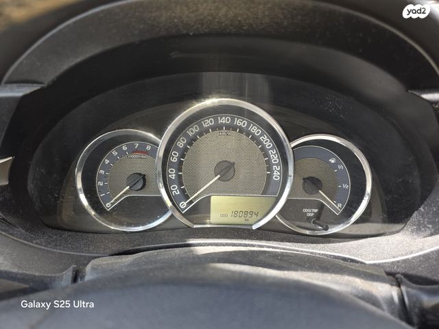 מודעת רכב טויוטה קורולה