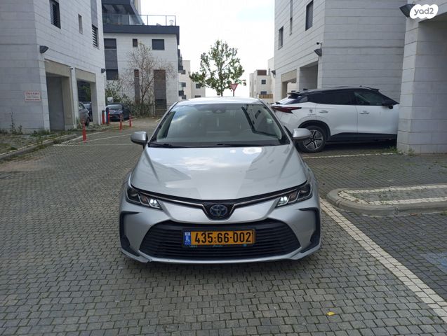 מודעת רכב טויוטה קורולה