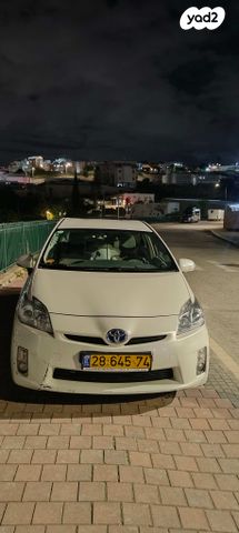 מודעת רכב טויוטה פריוס