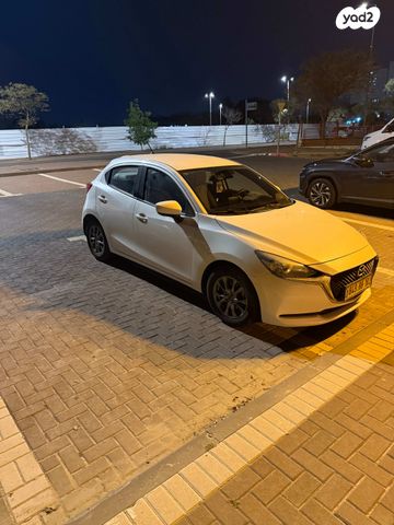 מודעת רכב מאזדה 2