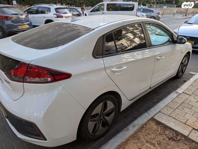 מודעת רכב יונדאי איוניק