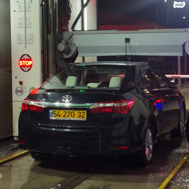 מודעת רכב טויוטה קורולה