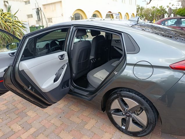 מודעת רכב יונדאי איוניק