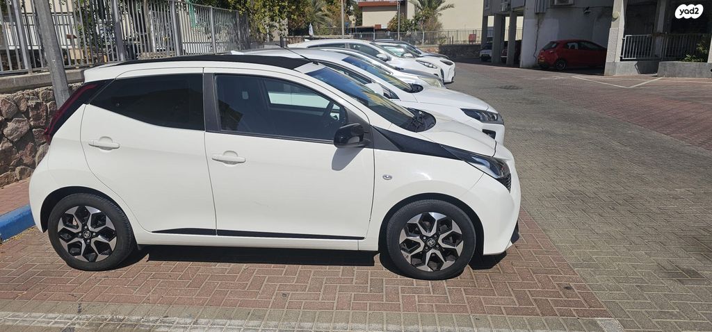 מודעת רכב טויוטה אייגו