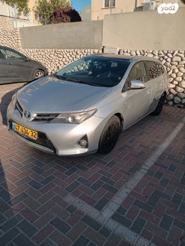 מודעת רכב טויוטה אוריס