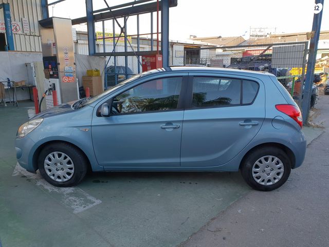 מודעת רכב יונדאי i20