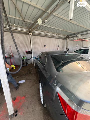 מודעת רכב ב מ וו סדרה 5