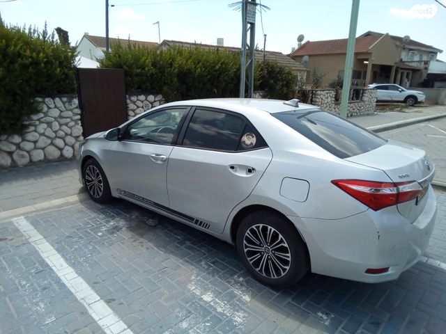 מודעת רכב טויוטה קורולה