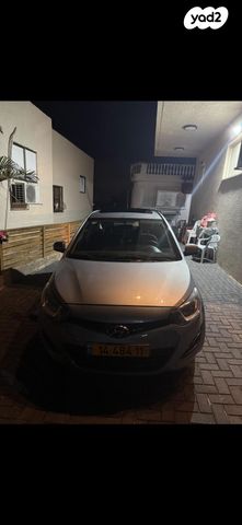 מודעת רכב יונדאי i20