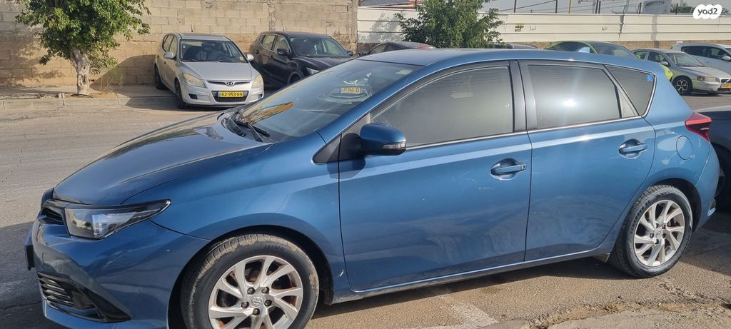 מודעת רכב טויוטה אוריס