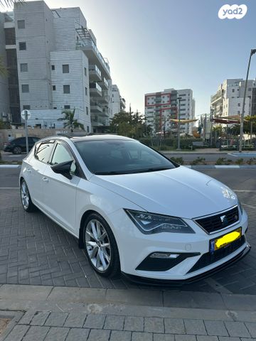 מודעת רכב סיאט לאון