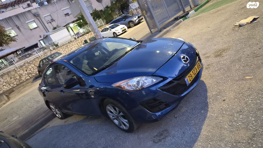מודעת רכב מאזדה 3