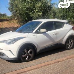 מודעת רכב טויוטה C-HR