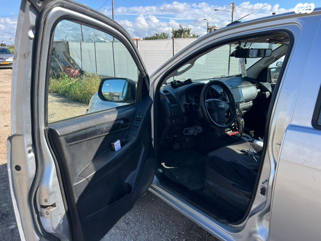 מודעת רכב איסוזו די-מקס