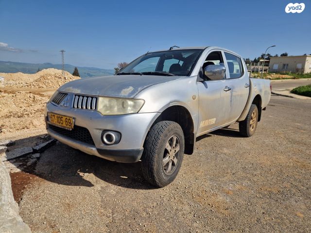 מודעת רכב מיצובישי טרייטון / L200