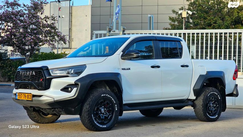 מודעת רכב טויוטה היילקס