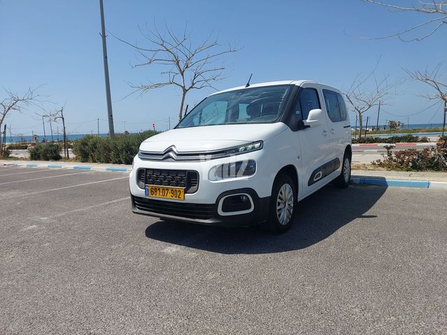 מודעת רכב סיטרואן ברלינגו