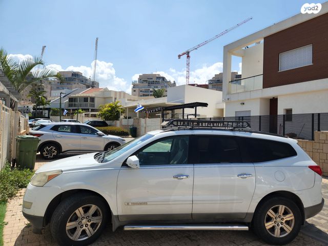 מודעת רכב שברולט טראוורס