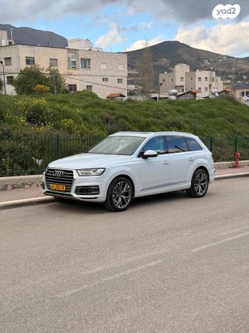 מודעת רכב אאודי Q7