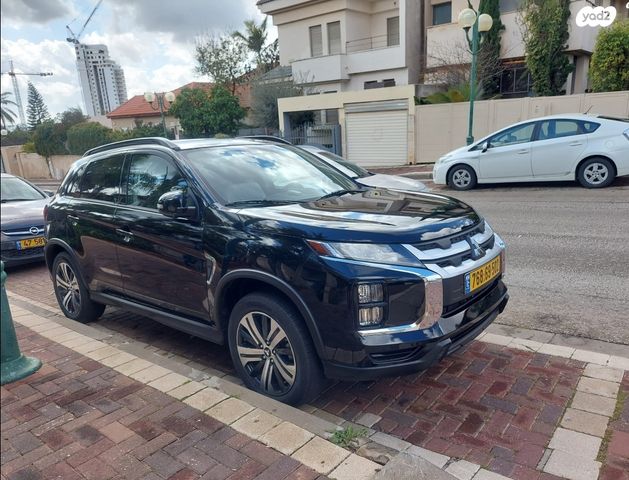 מודעת רכב מיצובישי ASX