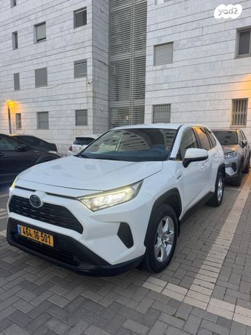 מודעת רכב טויוטה RAV4