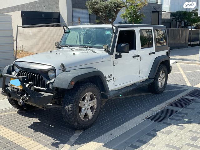 מודעת רכב ג'יפ רנגלר