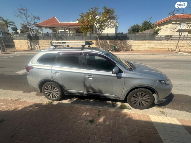 מודעת רכב מיצובישי אאוטלנדר