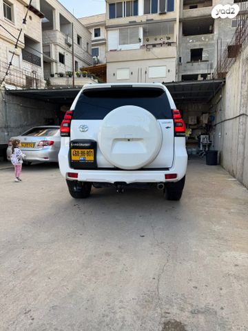 מודעת רכב טויוטה לנד קרוזר