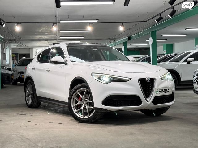 מודעת רכב אלפא רומיאו סטלביו 1