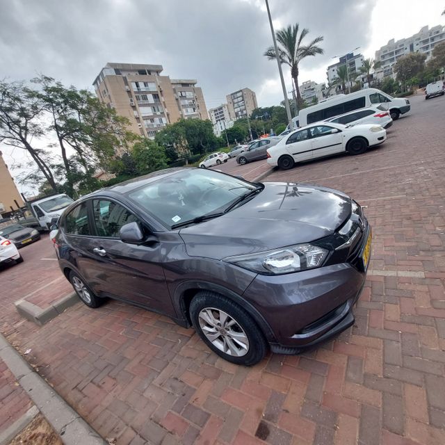 מודעת רכב הונדה HR-V