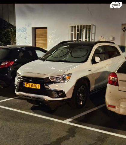 מודעת רכב מיצובישי ASX