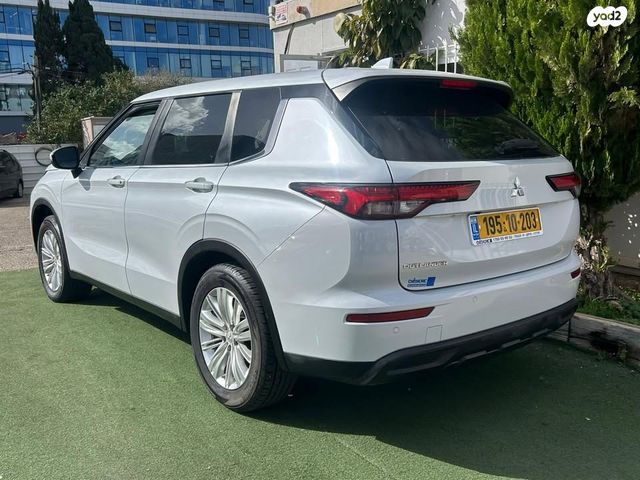 מודעת רכב מיצובישי אאוטלנדר 2