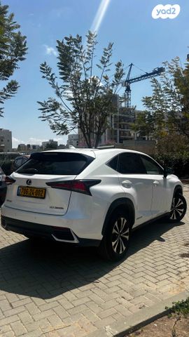 מודעת רכב לקסוס NX 1